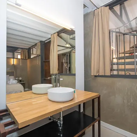 Elegant And Luxurious Temporal In Pdd5 Apartment Madrid