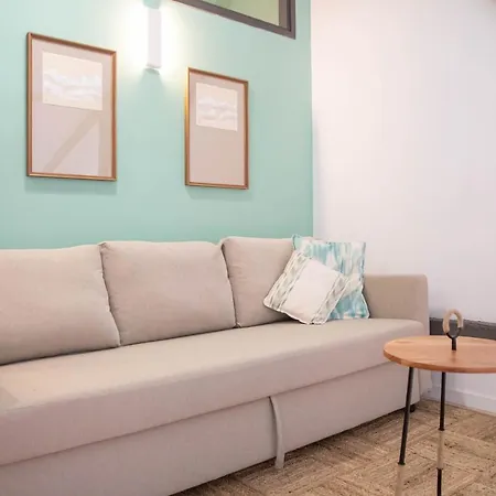 Elegant And Luxurious Temporal In Pdd5 Apartment Madrid