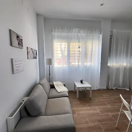 Bonito Piso A 300 M De Metro Garcia Noblejas