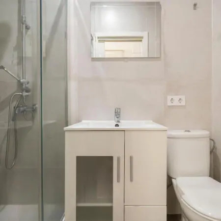 2 Bedroom Flat In La Latina-carn Apartment *