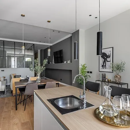 Totec Ventures Apartamento *