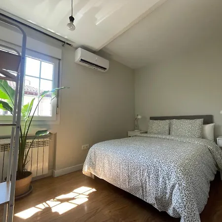 Pilarica Habitación en casa particular Madrid