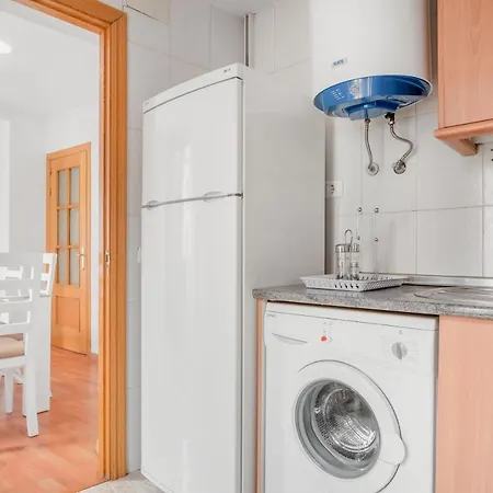 2 Bedrooms 1 Bathroom Furnished - Center - Bright - Mintystay *