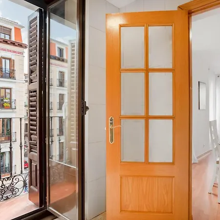 2 Bedrooms 1 Bathroom Furnished - Center - Bright - Mintystay Appartement *