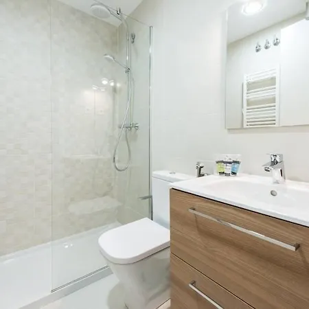 Chamberi Con Jardin A By Regalatemadrid Apartamento