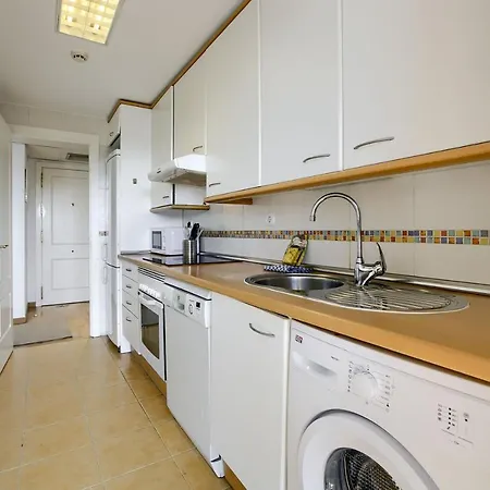 Charming Airport Apartment Madrid
