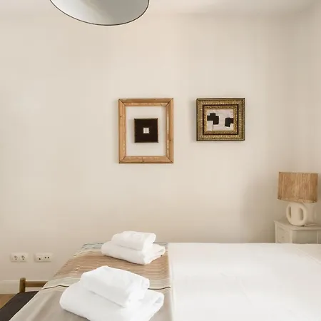 Bright Stylish - 1bedroom 1bathroom - Gran Via Apartment Madrid