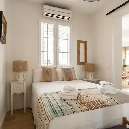 Bright Stylish - 1bedroom 1bathroom - Gran Via Apartment *