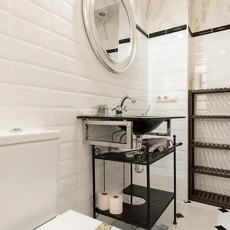 Bright Stylish - 1bedroom 1bathroom - Gran Via Apartment Madrid