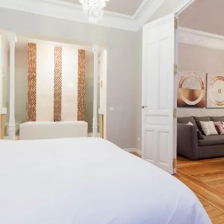 Apartment Charming Gran Via Luna Madrid