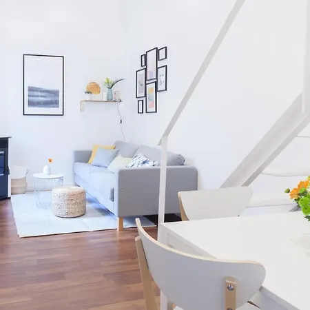 Juan De Olias, Tranquilo Duplex En Zona Santiago Bernabeu-estrecho Apartamento