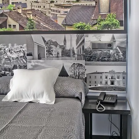 Jc Santo Domingo Guest house Madrid