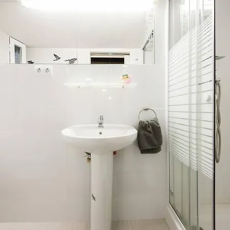 Studio 4 Puerta Del Sol Apartment *