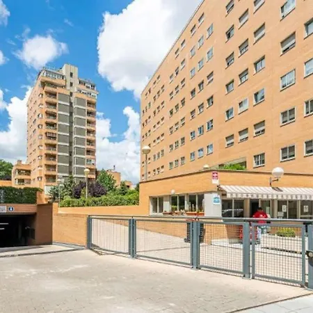Impresionante De 4 3 Banos Y 2 Plazas De Garaje Διαμέρισμα Μαδρίτη
