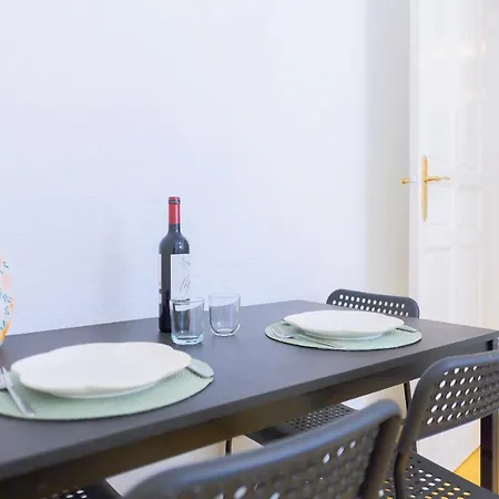 For Encantadora Vivienda Temporal De 3 En Ame49 Apartment Madrid