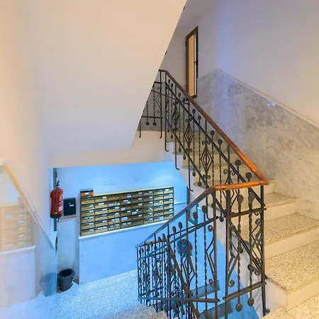 For Encantadora Vivienda Temporal De 3 En Ame49 * Madrid