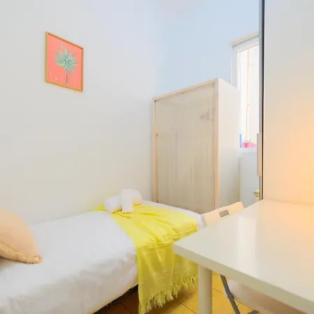 Apartment For Encantadora Vivienda Temporal De 3 En Ame49 *