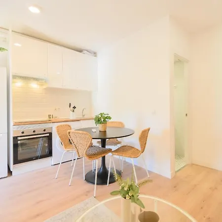 Apartment For Acogedor Temporal En Saz31 Madrid