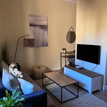 Apartment In Monumental Square Center Madrid