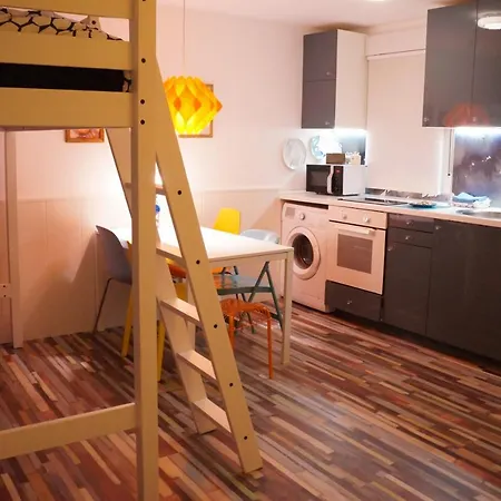 Cozy & Modern In Embajadores Area - Center