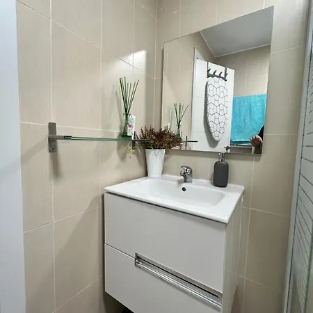 Izq Homestay