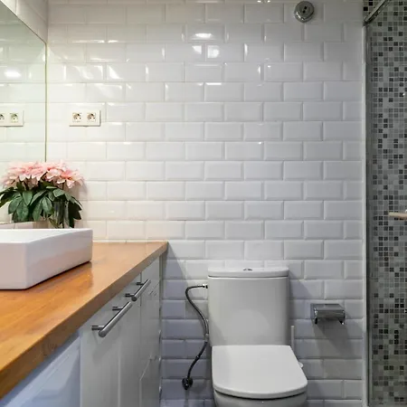 Apartment Homeabout Rio Madrid