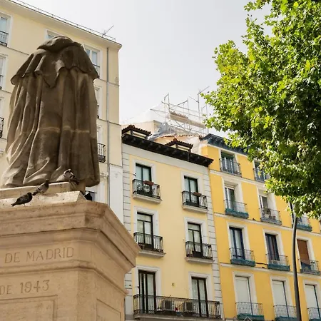Apartamento En Tirso De Molina * Madrid