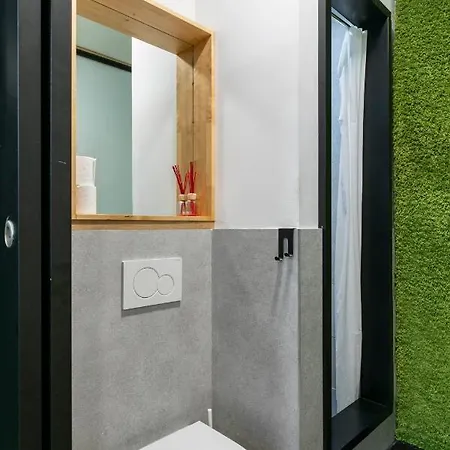 Homeabout Rio Apartment Madrid