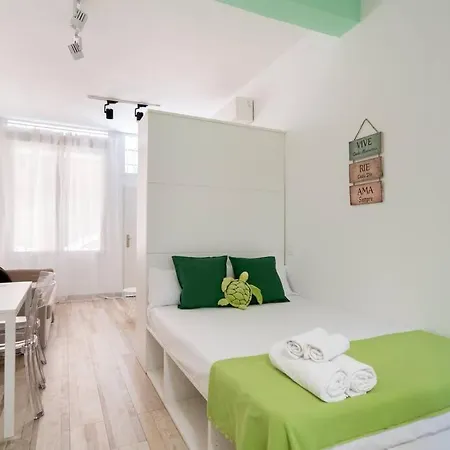 Flat At Street Level - Rio Tri-pedrero Apartment *