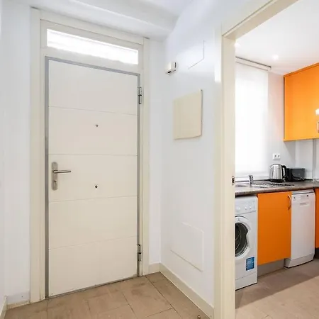 Flat In The Salamanca District-g-ora *