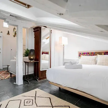 Beautiful Attic-malasana-gran Via-fuen42