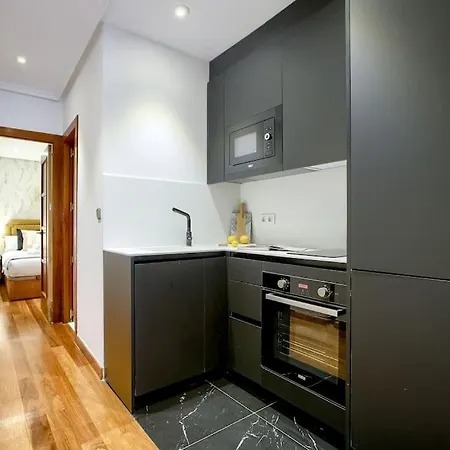 Appartement In The Center Of Madrid-comenda-1-i