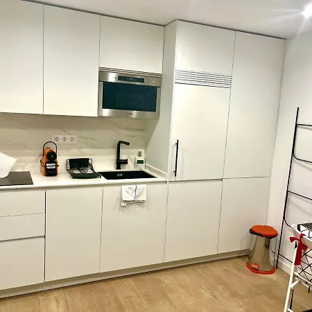Apartment Tesoro Calle, Precioso Estudio Super Equipado Dos En Malasana Madrid