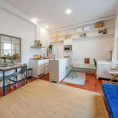 Apartment Cozy Apartment. Perfect Location *