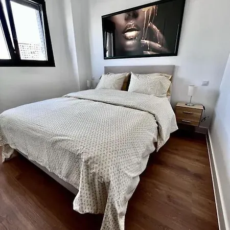 Acogedora Casa En Con Piscina Privada, Jacuzzy Y Garaje *