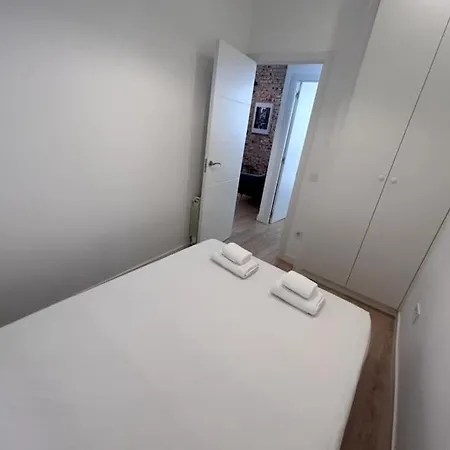 Cosy Family Flat Tetuan - Estrecho 3 People Bm225 * Madrid