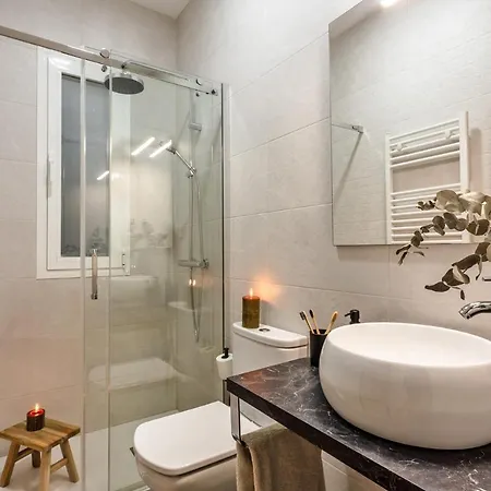 Gobi - 1 Bedroom With Office In Chamberi Apartment *