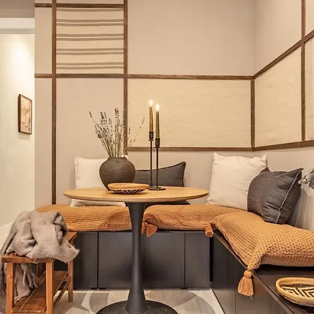 Gobi - 1 Bedroom With Office In Chamberi *