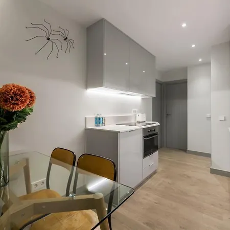 3 Bedrooms 2 Bathrooms Furnished - Salamanca - Elegant - Mintystay Madrid