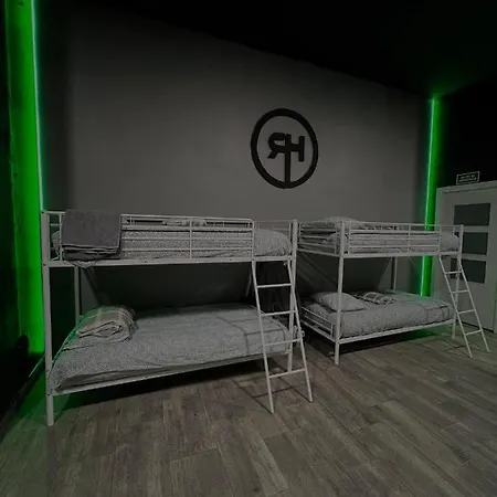 Hostal Rio *
