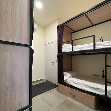 Multi Calvario Hostel Madrid
