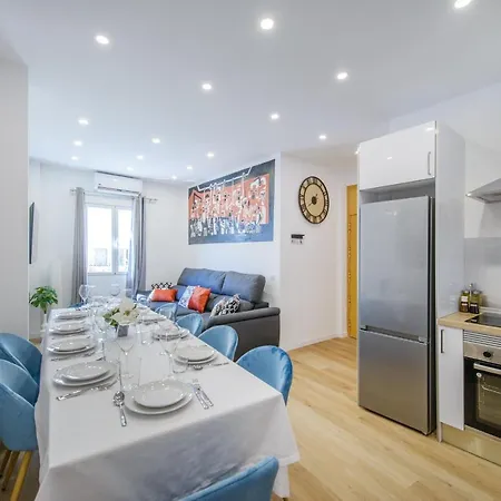 Apartment Groups Malasana, By Monaro *