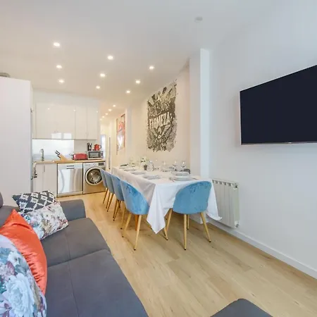 Apartment Groups Malasana, By Monaro