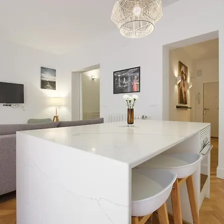 Charming Lavapies Center Apartment Madrid