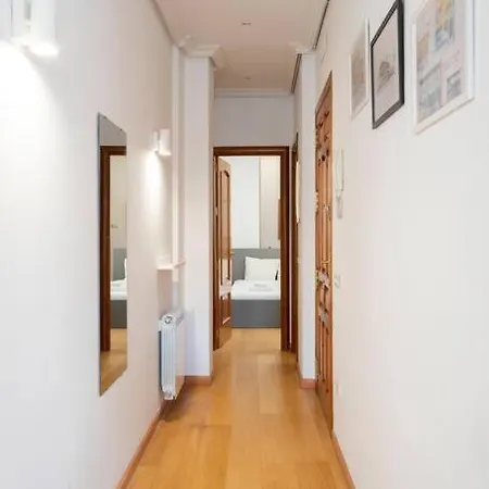Flat In Barrio De Letras / Cervantes20 Apartment Madrid