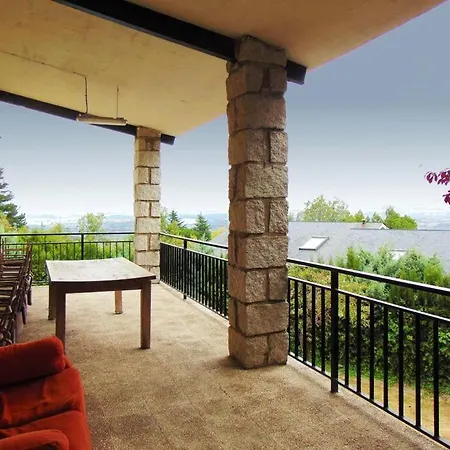 Casa En La Sierra De Grupos Grandes Holiday home