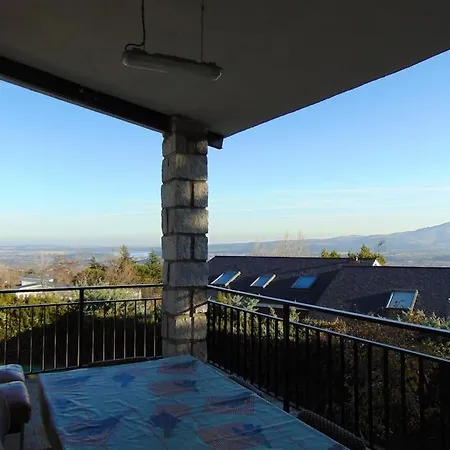 Casa En La Sierra De Grupos Grandes Holiday home *