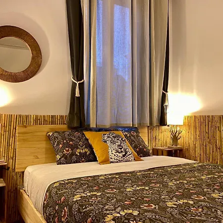 Sabianatura - Boutiquemadrid Hostel