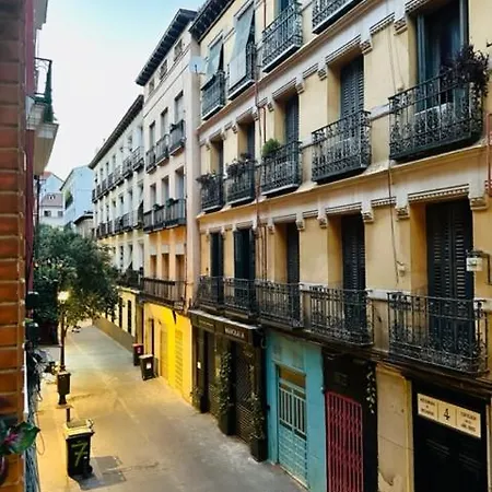 Punta Me Suites Next To Gran Via * Madrid