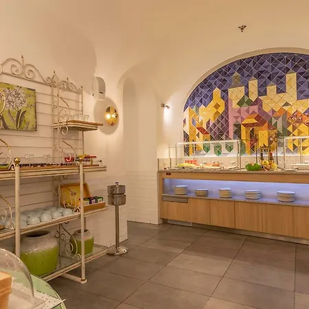 Hotel Meninas - Boutique Opera 4*